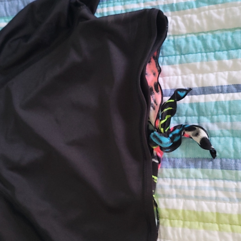 Cropped Rashguard - Picture 4 of 4
